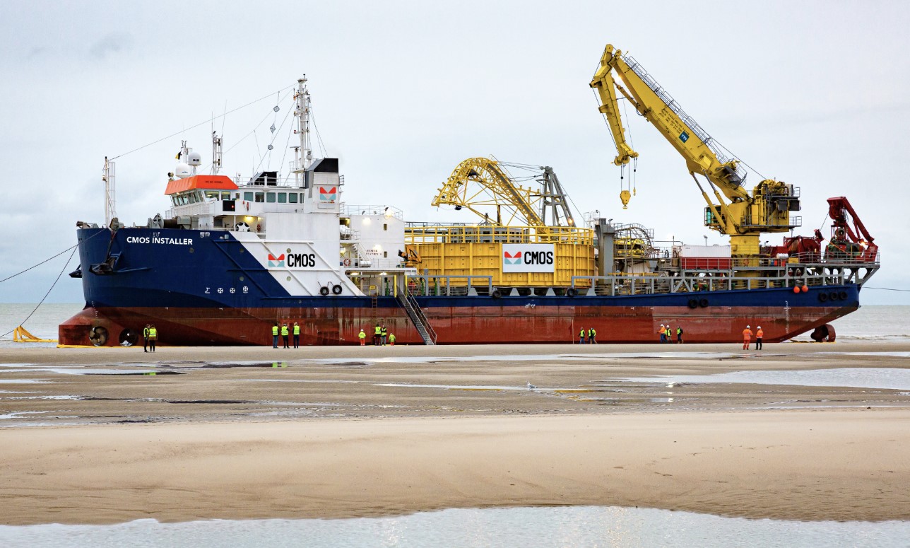 英国与比利时新成立合资企业收购25年船龄的电缆敷设船